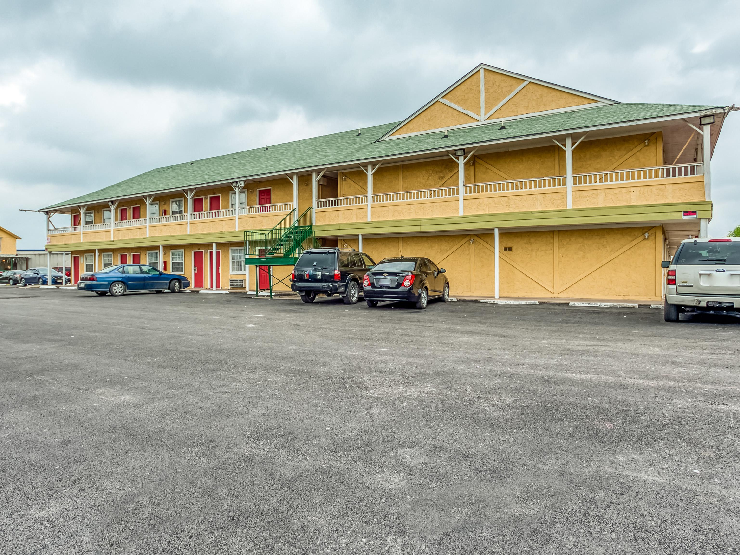 Oyo Hotel San Antonio Lackland Near Seaworld Exterior foto