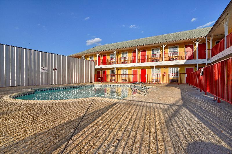 Oyo Hotel San Antonio Lackland Near Seaworld Exterior foto